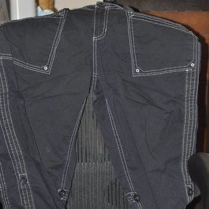 Adventura Black Capris  Size 14